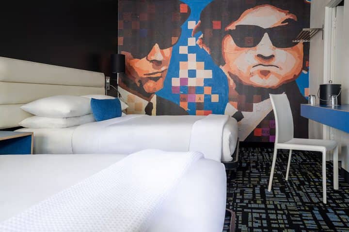 Room 7 of 28